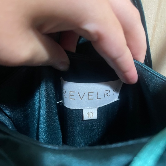 REVELRY MAXINE SATIN DRESS - CLASSIC EMERALD - NEVER WARN - Picture 5 of 6